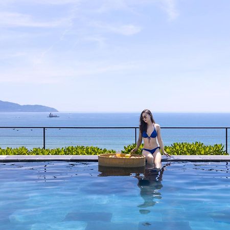 Jbay Beachfront Boutique Hotel Дананг Экстерьер фото