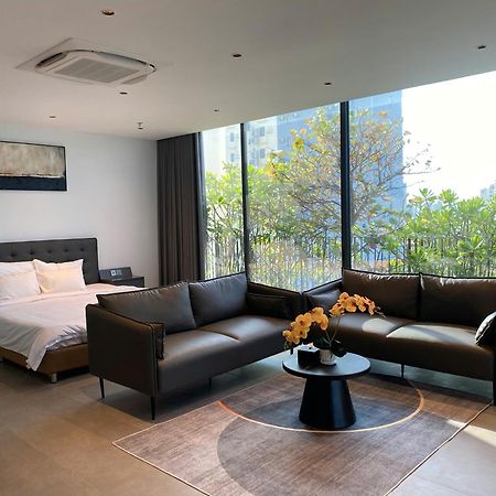 Jbay Beachfront Boutique Hotel Дананг Экстерьер фото