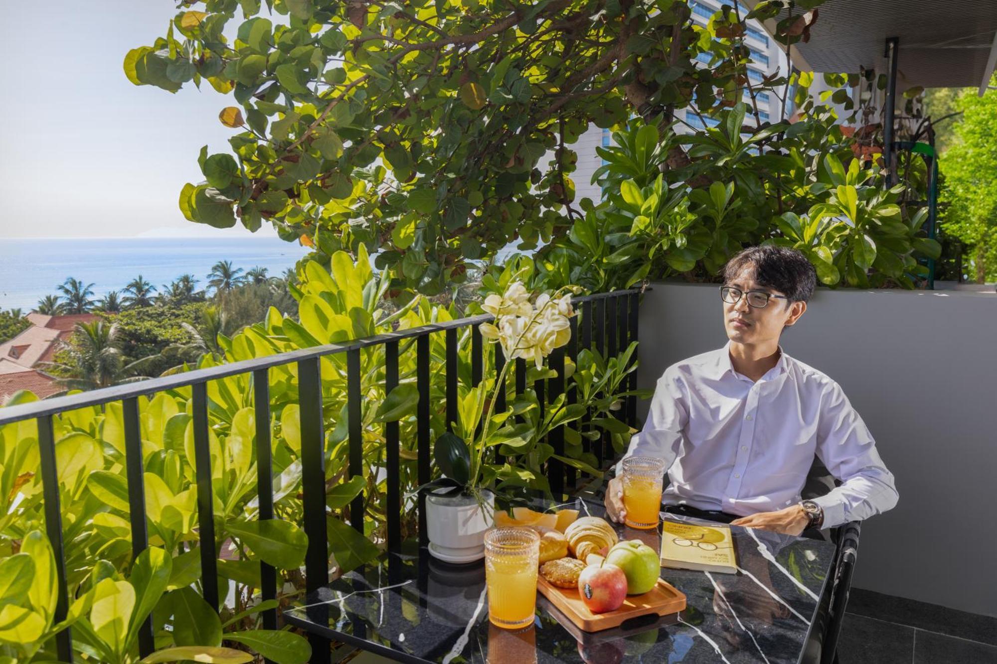 Jbay Beachfront Boutique Hotel Дананг Экстерьер фото