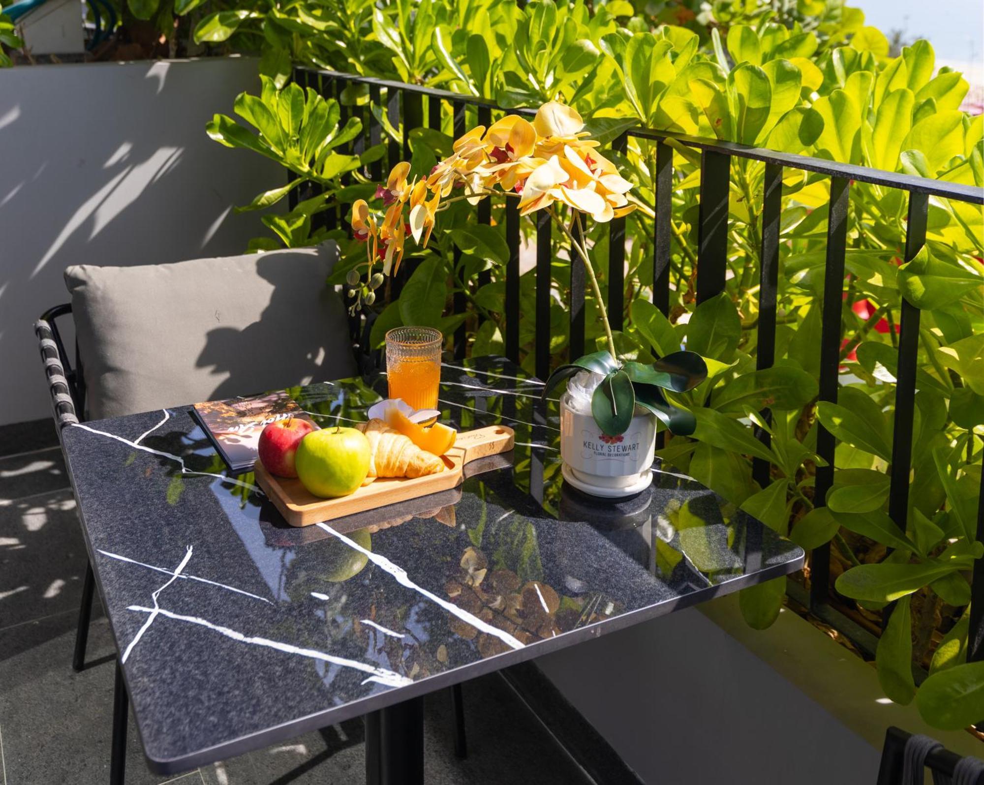 Jbay Beachfront Boutique Hotel Дананг Экстерьер фото