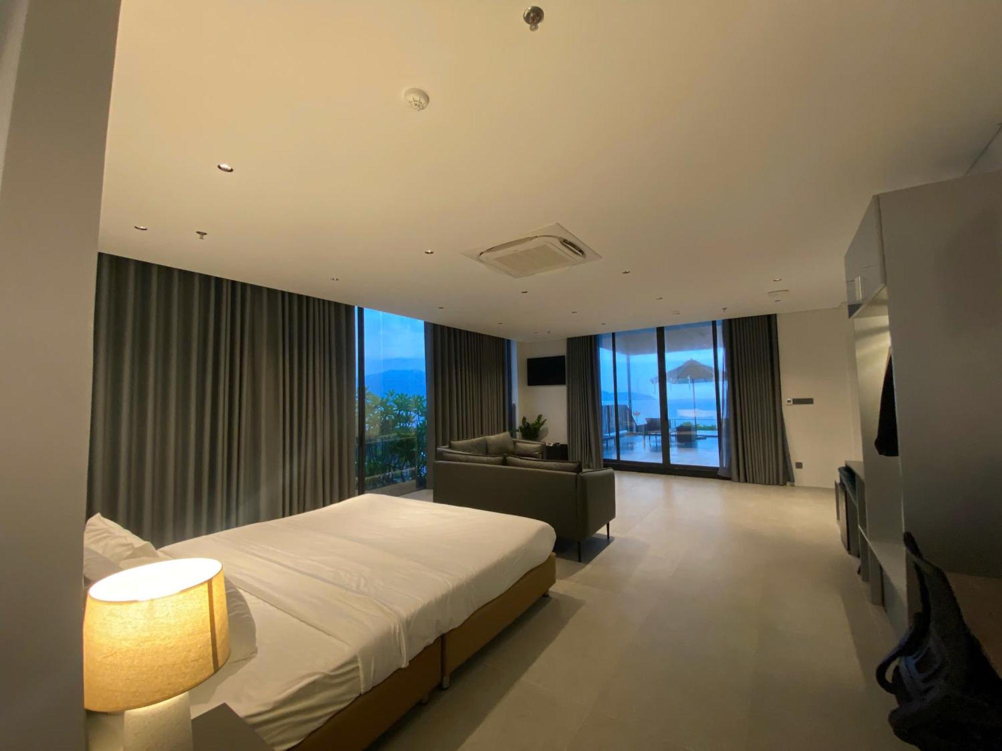 Jbay Beachfront Boutique Hotel Дананг Экстерьер фото
